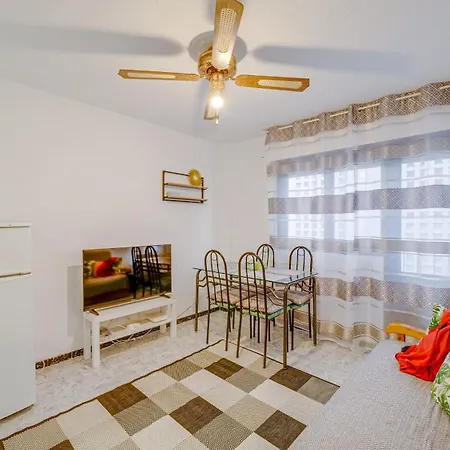 アパート Piso En Benidorm Centro
